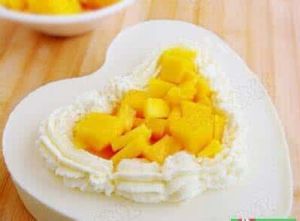 優酪乳芒果慕斯蛋糕 優酪乳芒果慕斯蛋糕