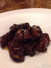 煨豬肋海蜇頭 煨豬肋海蜇頭