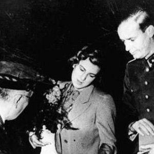 特勞德·瓊格 特勞德·瓊格