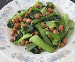 花生炒油菜 花生炒油菜