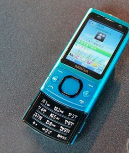 諾基亞 6700S 諾基亞 6700S