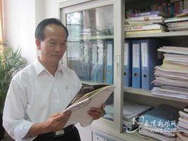 郭仁[玉溪師範高等專科學校教授]