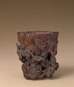 明沉香木雕松竹梅圖筆筒 明沉香木雕松竹梅圖筆筒