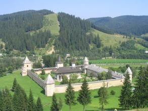 普特納修道院 普特納修道院