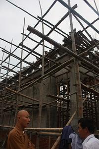 本濤師在施工現場