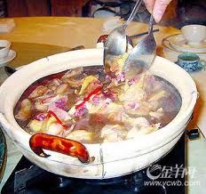 肉骨茶煲雞 肉骨茶煲雞