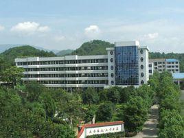 瀏陽市集裡中學 瀏陽市集裡中學