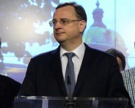 彼得·內恰斯 彼得·內恰斯