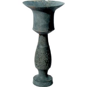 蛋殼黑陶鏤空高柄杯 蛋殼黑陶鏤空高柄杯