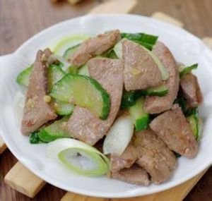 青瓜溜豬肝