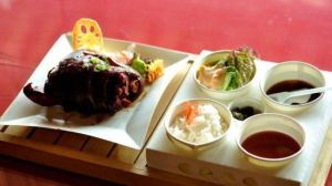 周莊紙箱王主題創意餐廳