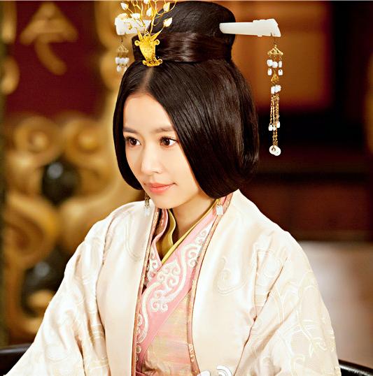 歷史上三個叫麗華的傳奇女子,一個很幸福,一個很悲慘,一個很迷人 歷史上三個叫麗華的傳奇女子,一個很幸福,一個很悲慘,一個很迷人