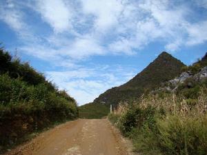 磨盤山自然村道路