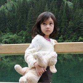 九寨溝小蘿莉 九寨溝小蘿莉