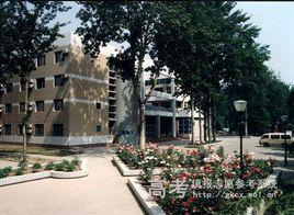 鄭州大學佛羅里達國際學院 鄭州大學佛羅里達國際學院