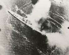 在拉包爾遇襲的築摩，攝於1943年11月