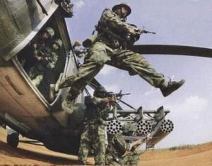 蛙跳戰術 蛙跳戰術