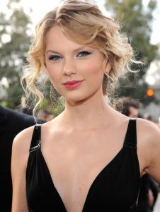 泰勒[美國女歌手]