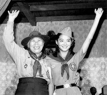楊惠敏（左）與飾演她的林青霞合影