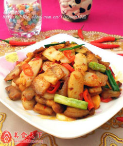 年糕炒回鍋肉 年糕炒回鍋肉