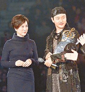 張國榮獲金針獎