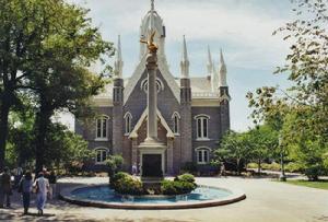 海鷗紀念碑 海鷗紀念碑