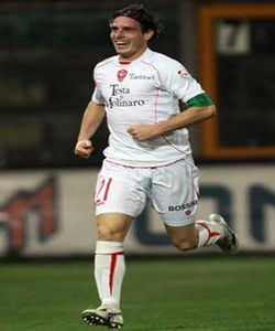 泰斯天尼 泰斯天尼