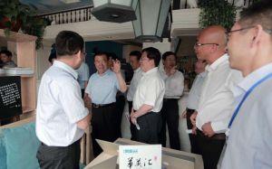 甘肅省省委書記王三運視察華英匯創業服務工作