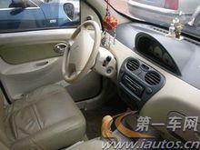 路寶內部方向盤圖2