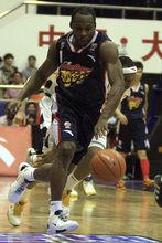 效力於廣東隊時期