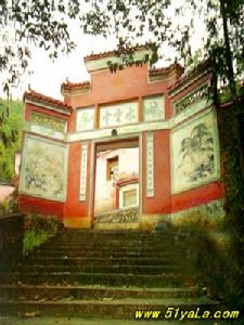 （圖）龍巖朝斗岩