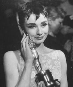 最佳女主角 Best Actress in a Leading Role奧黛麗·赫本《羅馬假日》/ Audrey Hepburn 