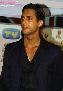 法布里奇奧·科羅納 法布里奇奧·科羅納