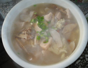 豬骨蓮藕鮮菇湯