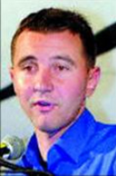 法國托派政黨總統候選人貝桑斯諾