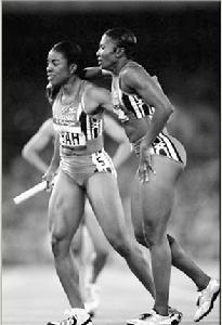 波琳-伊萊恩-戴維斯 波琳-伊萊恩-戴維斯