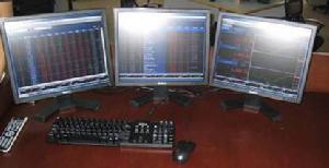 “市場通三螢幕聯動顯示”實景圖