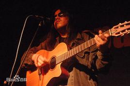 我聽到某人在唱一首憂傷的歌 我聽到某人在唱一首憂傷的歌