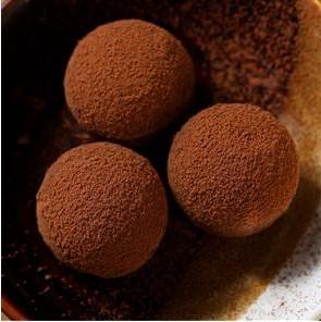 朗姆酒松露朱古力球 朗姆酒松露朱古力球