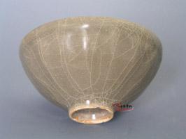 南宋龍泉窯青釉菊瓣茶盞