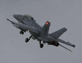 FA-18黃蜂式戰鬥攻擊機 FA-18黃蜂式戰鬥攻擊機