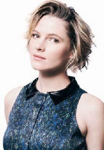 艾米·西米茨 艾米·西米茨