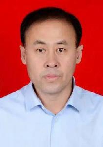 王中[吉林德惠市人民政府黨組成員、辦公室主任]