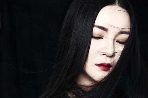 董貞[中國女歌手]