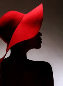 朱漢舉作品《美“帽”麗影》榮獲2013年第22屆奧地利特倫伯超級攝影巡迴展肖像組金牌獎