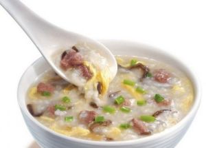 芹菜粳米牛肉粥 芹菜粳米牛肉粥