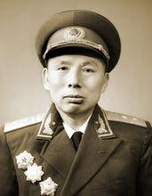 首任軍長：張仁國中將