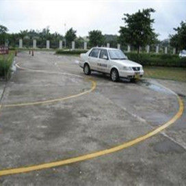 曲線行駛 曲線行駛