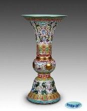 清乾隆畫琺瑯山水人物爐、瓶、盒