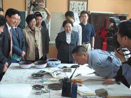 韓琳[北京市殘疾人書畫會副會長。]